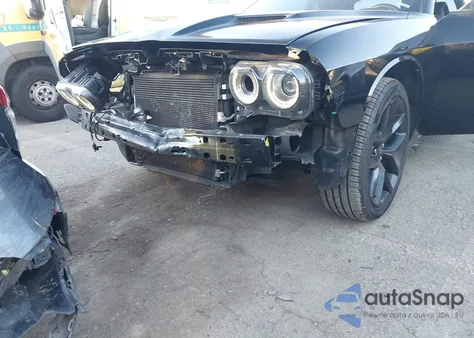 2020 Dodge Challenger Sxt z USA, uszkodzony, nr VIN 2C3CDZAG8LH112907